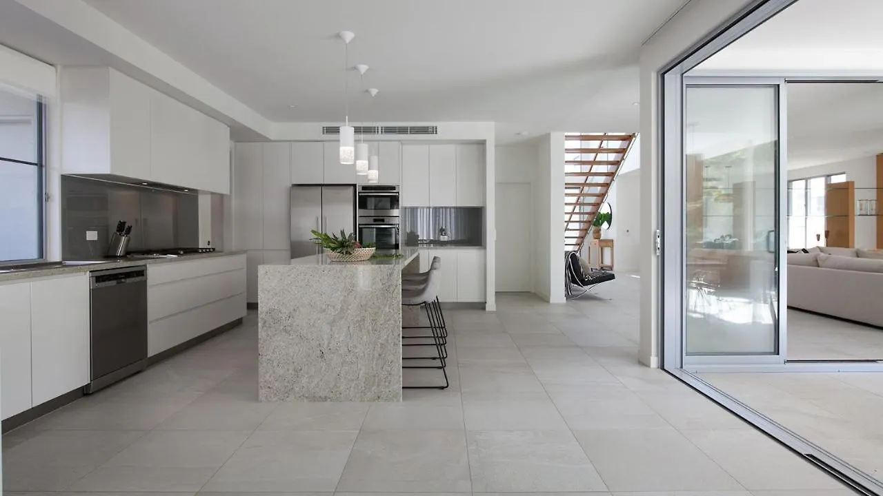 Villa 10 Belle Mare Avenue Yaroomba Australia